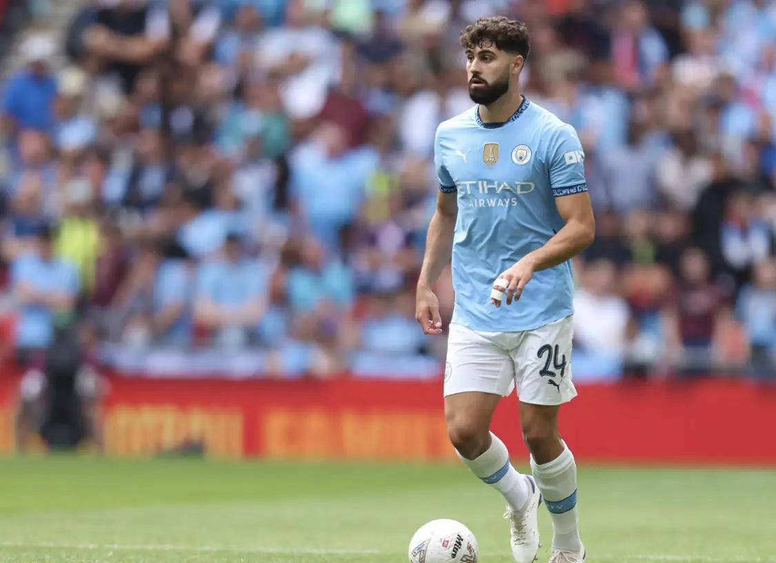 曼城后防新星格瓦迪奥尔当选最佳球员 贡献杰出助力球队进入欧冠