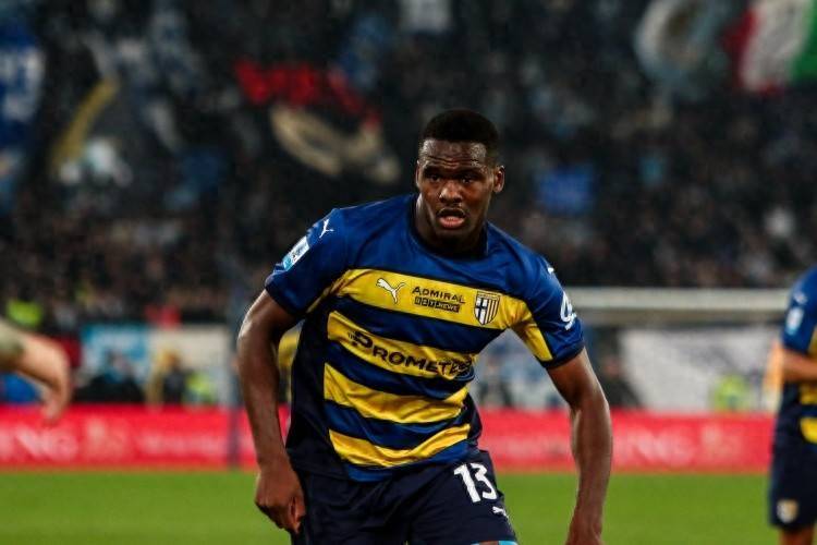 国米买新前锋了 总价2500万欧签21岁邦尼 上赛季意甲6球4助